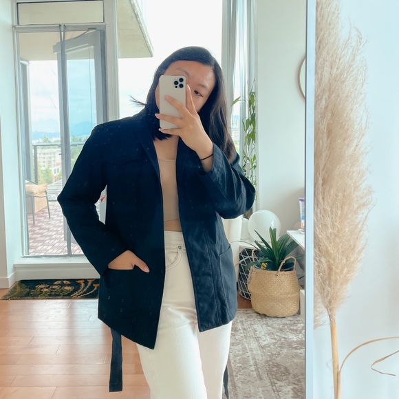 Wilfred Modern Utility Cargo Jacket Large Pockets w/ Adjustable Waist Tie - Picture 2 of 6